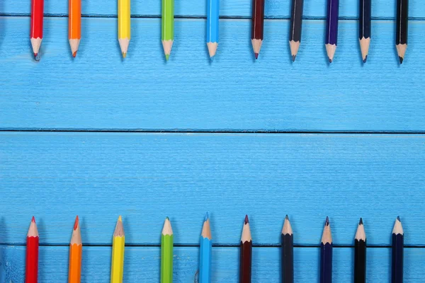 Kolorowy długopis na stole — Zdjęcie stockowe