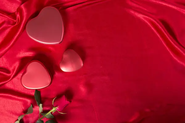 Kształt serca i rose na Walentynki — Zdjęcie stockowe
