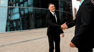 işadamı sıkışalım