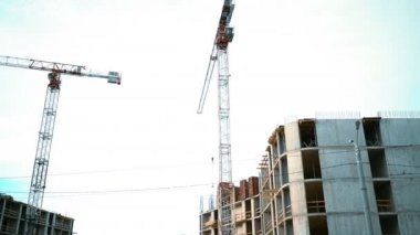 Vinç comstruction üzerinde faaliyet gösteriyor.