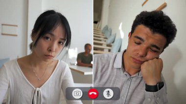 Ekranda iki kişi beliriyor, biri sıkılmışa benziyor diğeri de dikkatini veriyor. Online görüşmeleri gündüz vakti bir ev ya da ofis ortamında gerçekleşiyor..