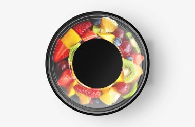 Yapıştırmalı meyve salatası yemek kabı.