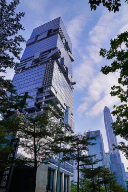 Shenzhen şehrindeki gökdelen SBF Kulesi                                       