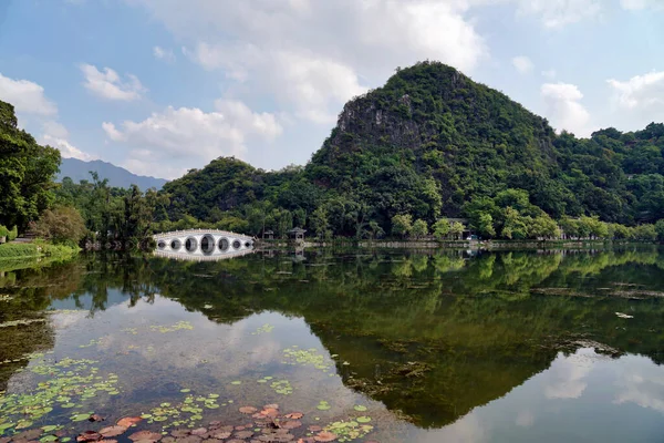 Seven Stars Cave Scenic Park Ciudad Zhaoqing Provincia Guangdong Centra — Foto de Stock