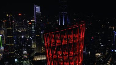 Guangzhou şehrinin iş merkezinin en iyi manzarası. Zhujiang Yeni Şehir ve Kanton Kulesi