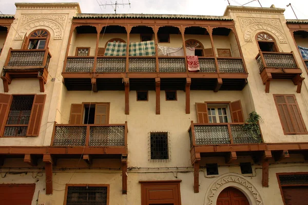Fez, Fas 'ın eski Medine' sinin sanatsal mimarisi.