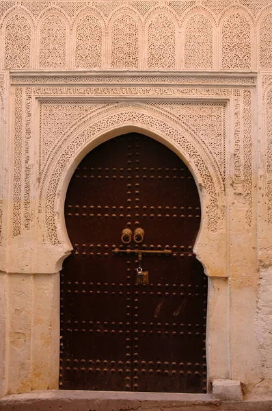 Fas 'ta geleneksel ve sanatsal kapı