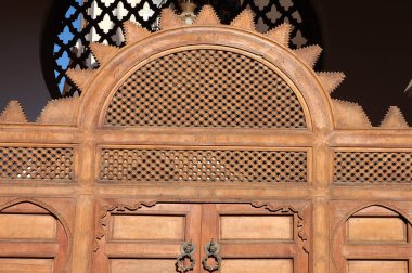 Fas 'ta geleneksel ve sanatsal kapı