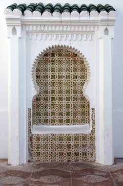 Fas 'ta güzel bir el yapımı çeşme.