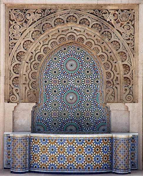 モロッコの美しい手作り噴水 — ストック写真