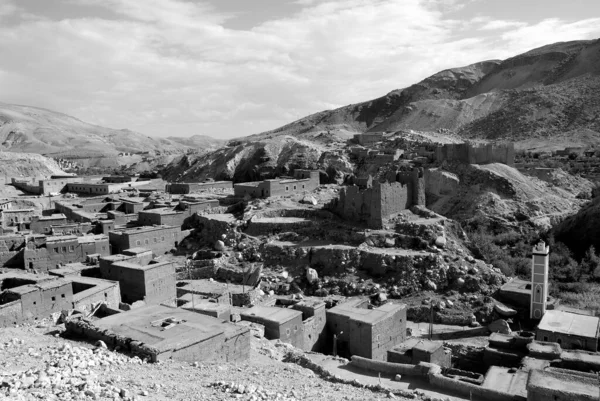 Fas 'ta Ouarzazate' li Kasbah siyah beyaz