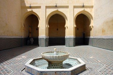 Fas 'taki eski Meknes kasabasının mimarisi.
