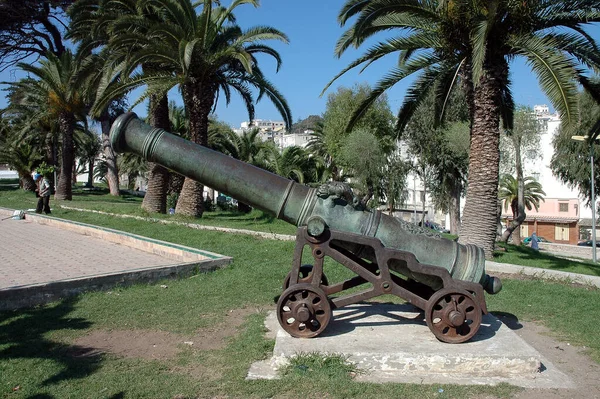 Старая Латунная Пушка Марокко — стоковое фото