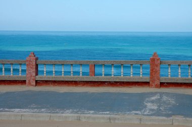 Fas 'taki Moulay Bousselham' ın mavi gölü.