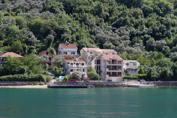 Черногорский залив Котор вид с яхты