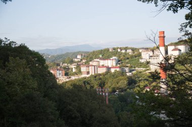 Rusya Soçi kenti mimari manzaraya bakıyor