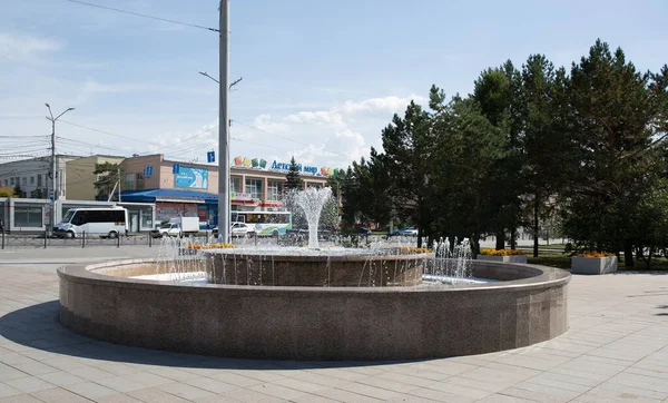 Rusya Sibirya yazın Omsk şehrini görüyor