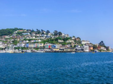 Dortmund, İngiltere 'de temiz ve renkli evleri olan güzel kıyılar, Mayıs 2018