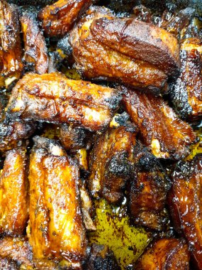 Lezzetli pirzola ve bal.