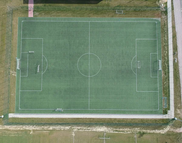 Groene Voetbalveld Vormen Hemel — Stockfoto