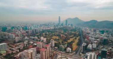 Santiago de Chile 'deki mali merkezde hava kirliliği nedeniyle hava hızında artış