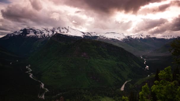 Долина Монтана з прокатними хмарами — стокове відео