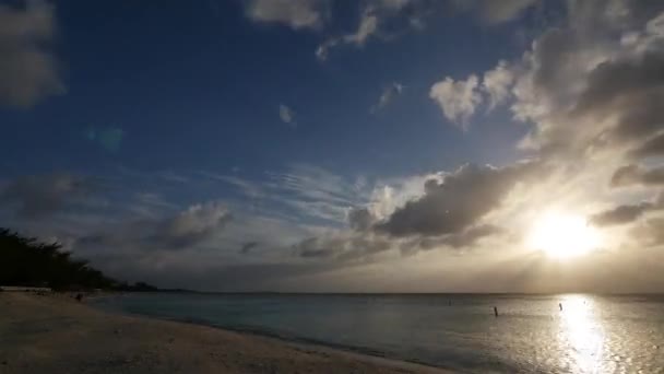 カリブ海の熱帯の夕日 — ストック動画