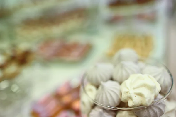 Delicious sweets on candy buffet with selective focus — Stock Photo, Image