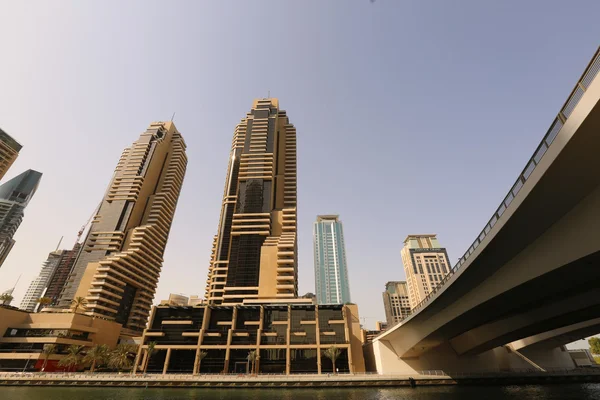 Skycrape byggnader i Dubai — Stockfoto