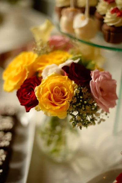 Blommor på nära håll med selektiv inriktning — Stockfoto