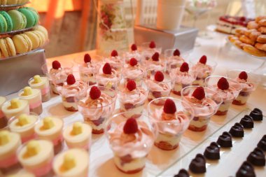 Şeker çubuğu'nda lezzetli tatlılar