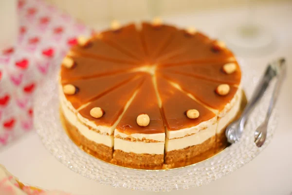 Leckerer Mini-Kuchen am Süßigkeitenbuffet — Stockfoto