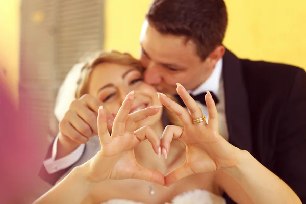 Casal nupcial feliz — Fotografia de Stock