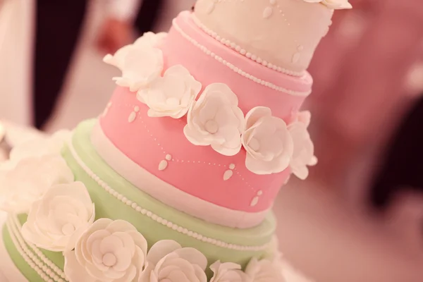 Pink and mint wedding cake — Stock Photo, Image