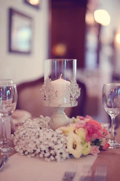 White candles on table — Stock Photo, Image