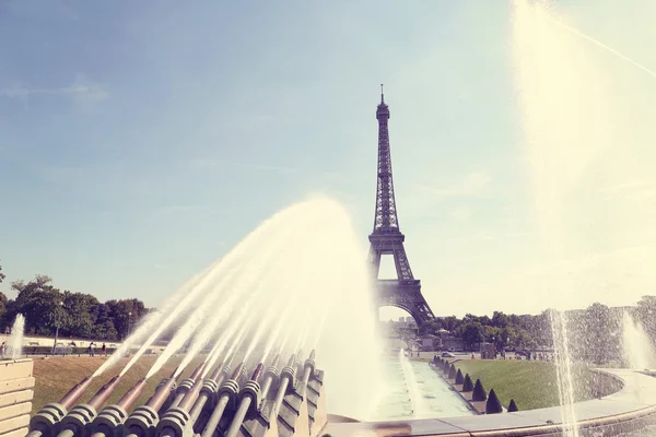 Salpicaduras de agua en París — Foto de Stock