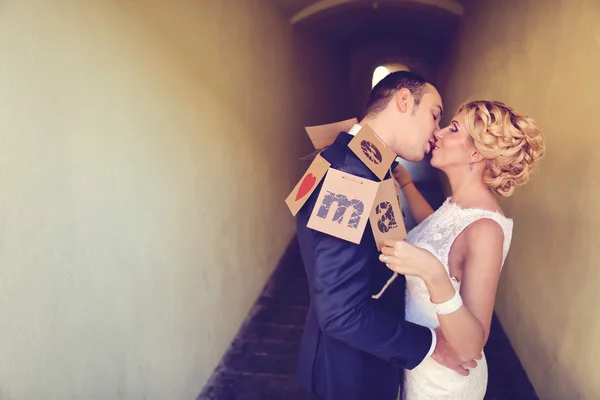 陽気な花嫁と花婿 — ストック写真