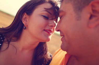 Çiftler Sarılması