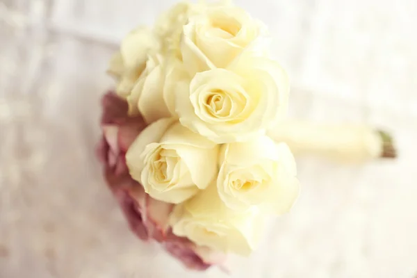 Wedding bouquet made of roses — Stock Photo, Image