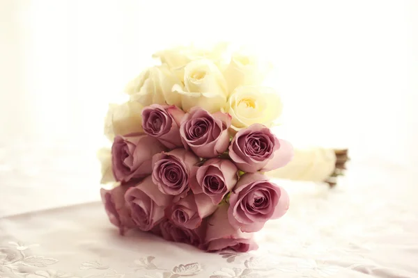 Wedding bouquet made of roses — Stock Photo, Image