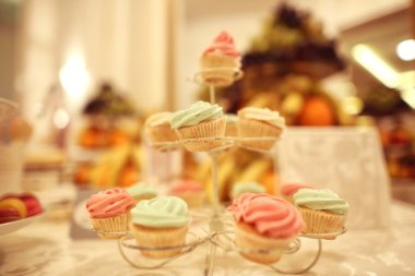 Cupcakes pasta stand