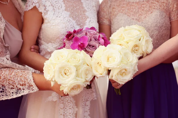 Bouquet da sposa e damigella d'onore — Foto Stock