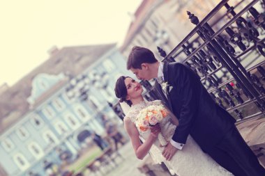 Gelin ve damat şehir