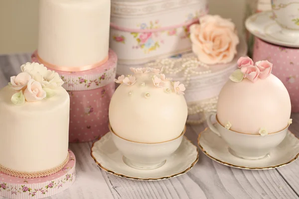 Mini bolos com cobertura — Fotografia de Stock
