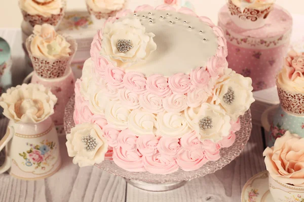 Rosa Kuchen — Stockfoto