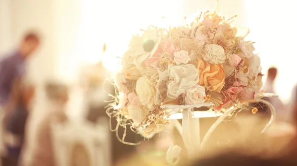 Beautiful wedding flower bouquet — Stock Photo, Image