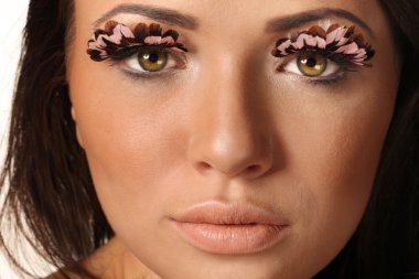 Güzel tarzı portre sevimli narin kadın