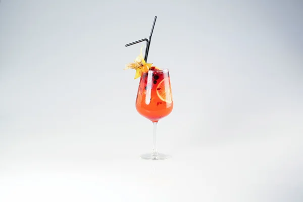 Frischer Cocktail im Glas — Stockfoto