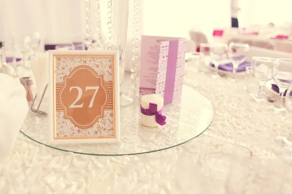 Elegante mesa en la recepción de la boda — Foto de Stock