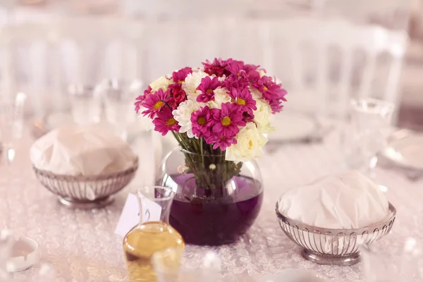 Beautiful bouquet on elegant table — Stock Photo, Image